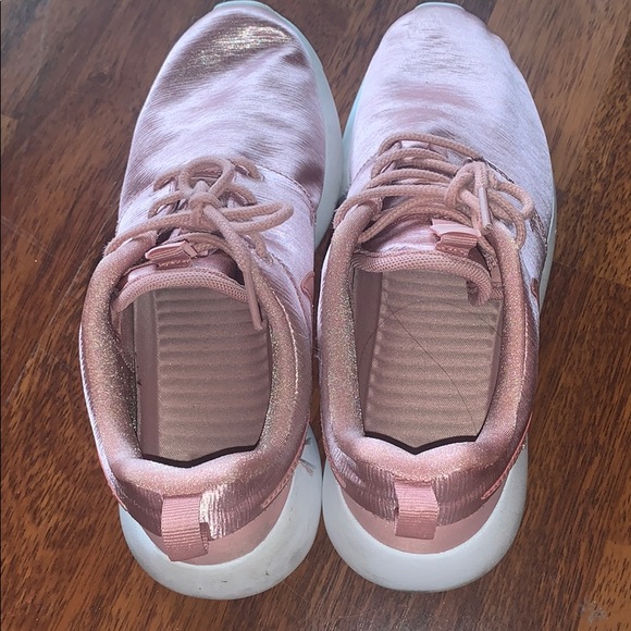 Nike Roshe One Premium Rust Pink - Picture 4 of 6